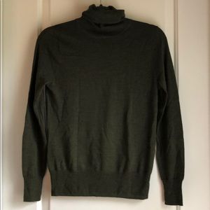 J Crew Factory turtleneck sweater size S